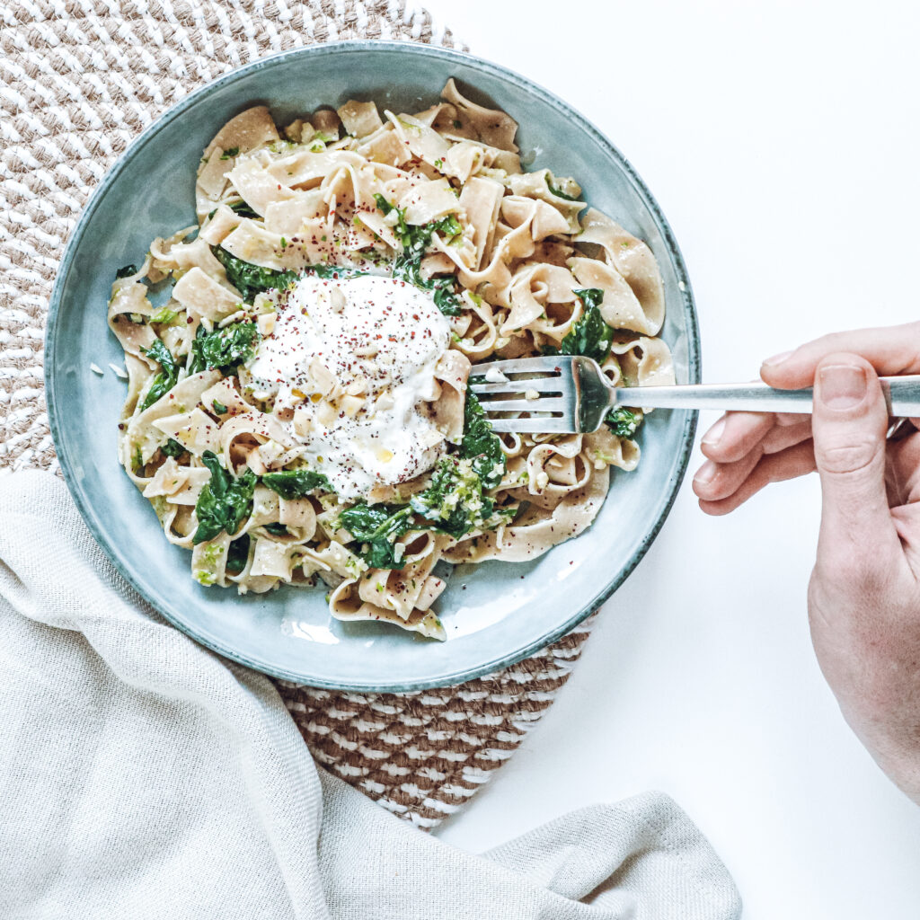 Pâtes au pesto d’épinards et amandes